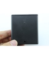 Contenedor de 4 baterias AA cerrado con interruptor ON/OFF color negro